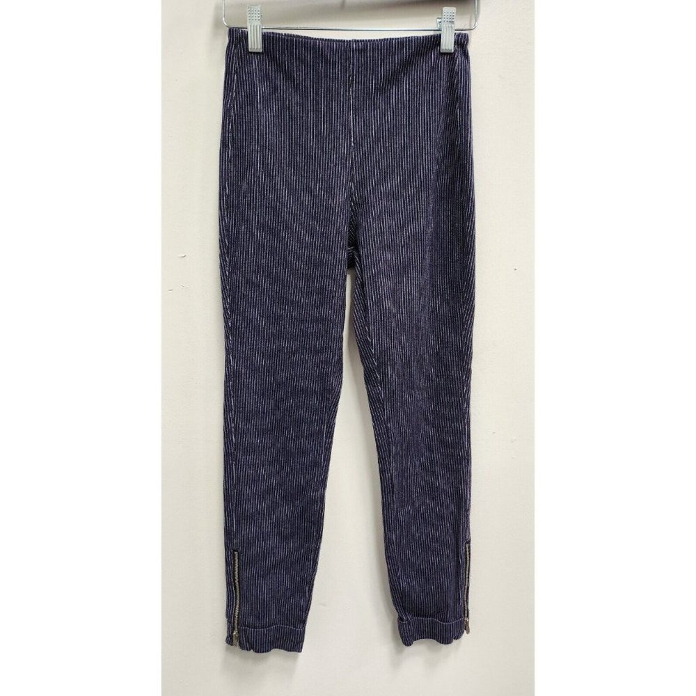 Lysse Women Slimming Crop Pants Small Blue White Striped Shapeware Zipper Ankle